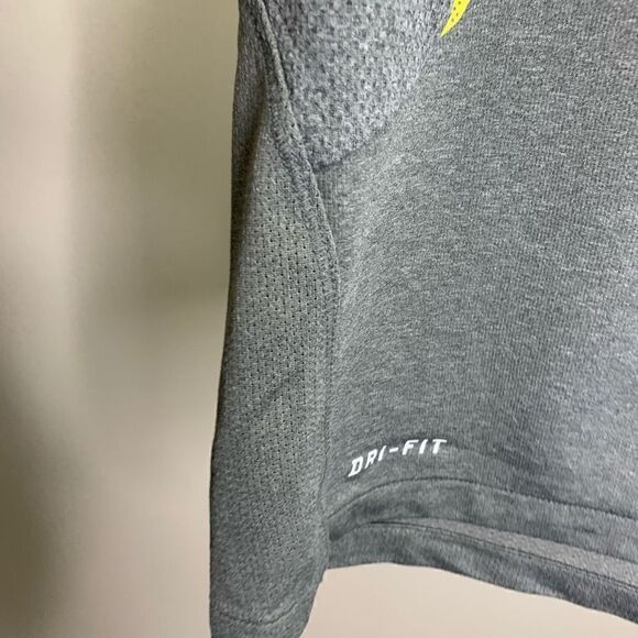 Nike Manchester United Gray Medium Dri Fit Training Jersey T Shirt (q1) - Picture 5 of 11